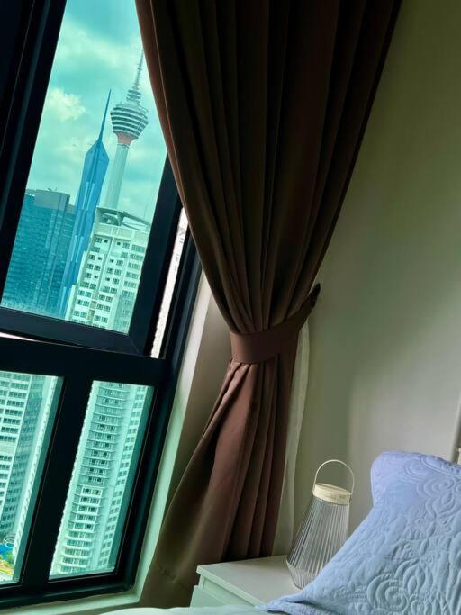 Legasi High floor 3 BR KLCC view