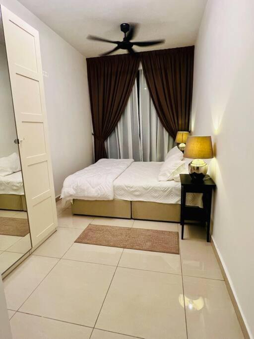 Legasi High floor 3 BR KLCC view