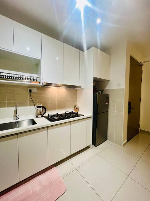 Legasi High floor 3 BR KLCC view