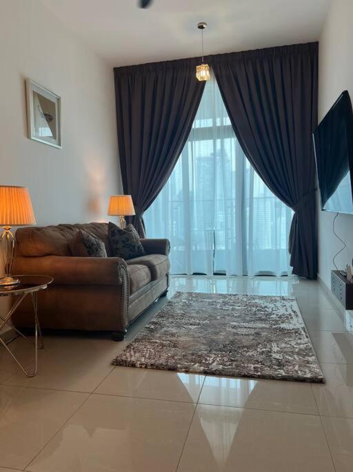 Legasi High floor 3 BR KLCC view