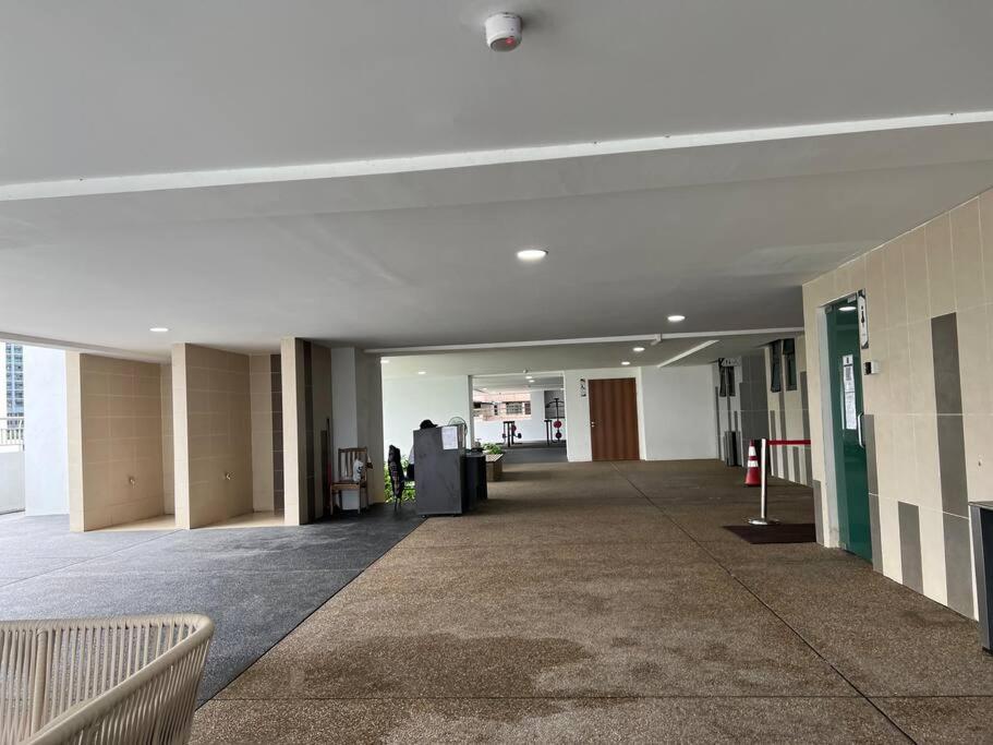 Legasi High floor 3 BR KLCC view