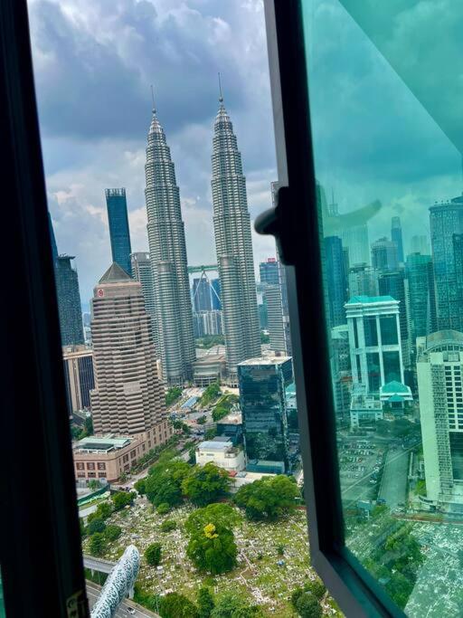 Legasi High floor 3 BR KLCC view