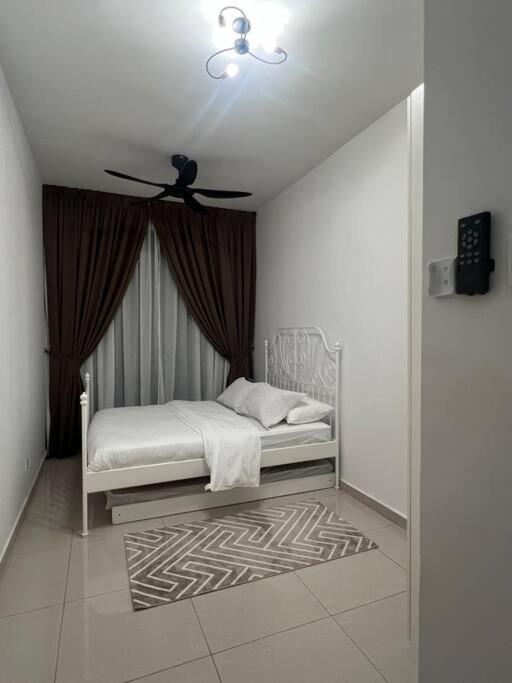 Legasi High floor 3 BR KLCC view