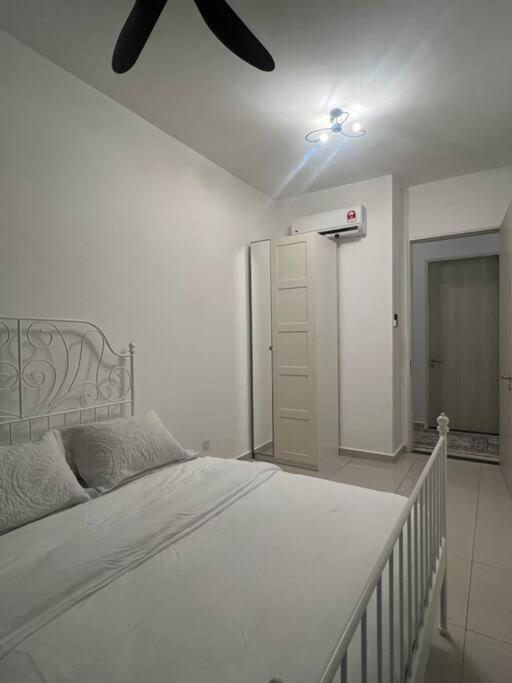 Legasi High floor 3 BR KLCC view