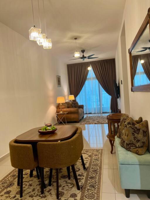 Legasi High floor 3 BR KLCC view