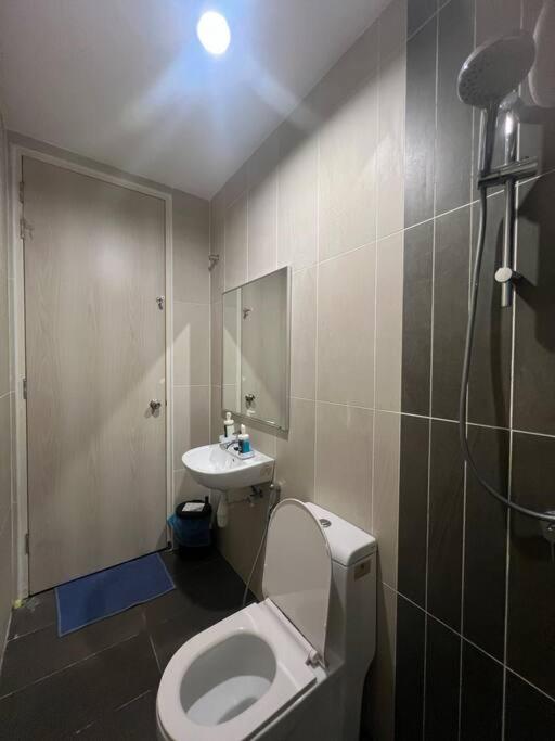 Legasi High floor 3 BR KLCC view