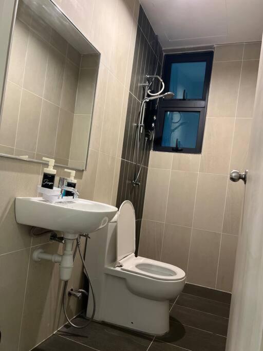 Legasi High floor 3 BR KLCC view
