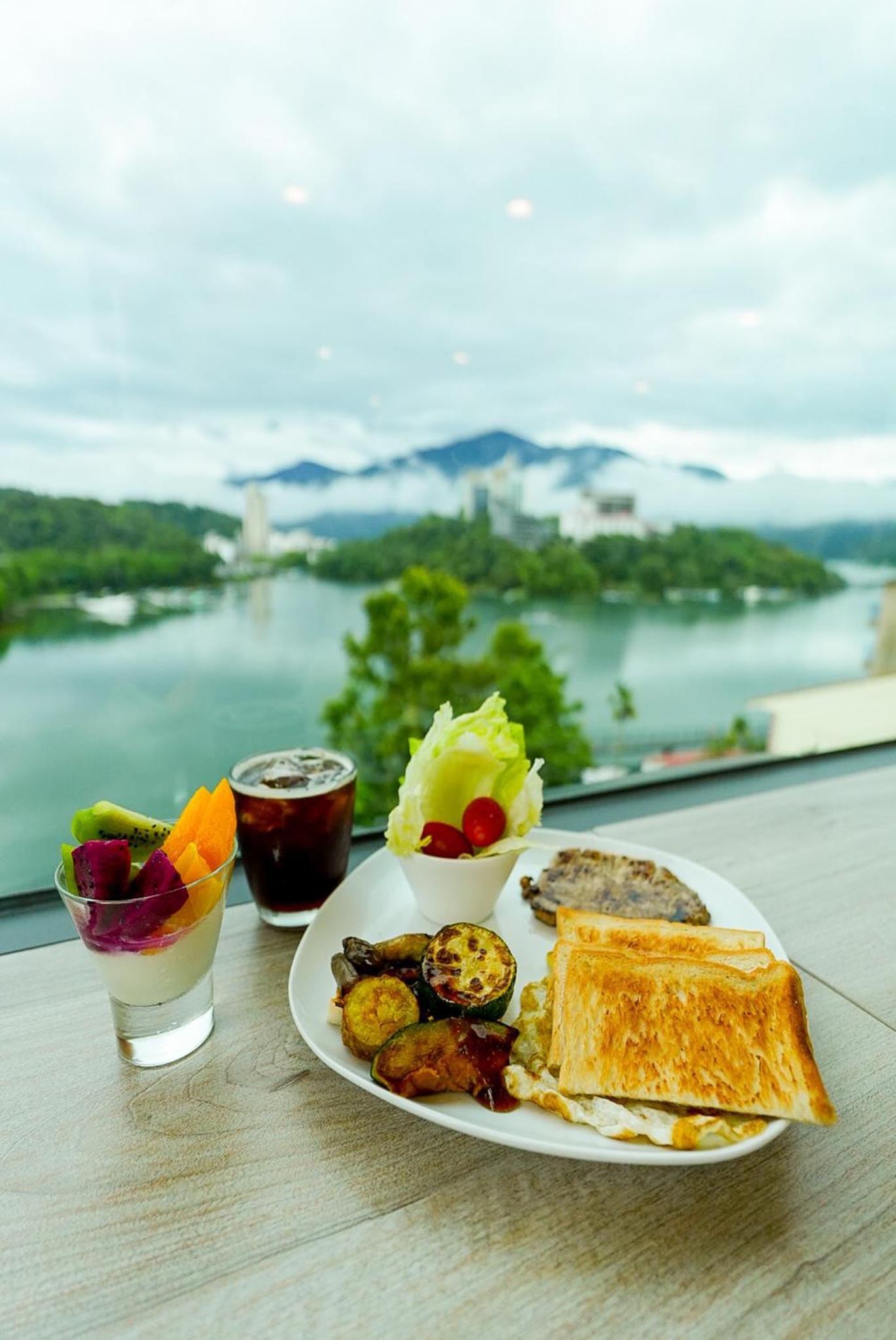 Zhaohong homestay