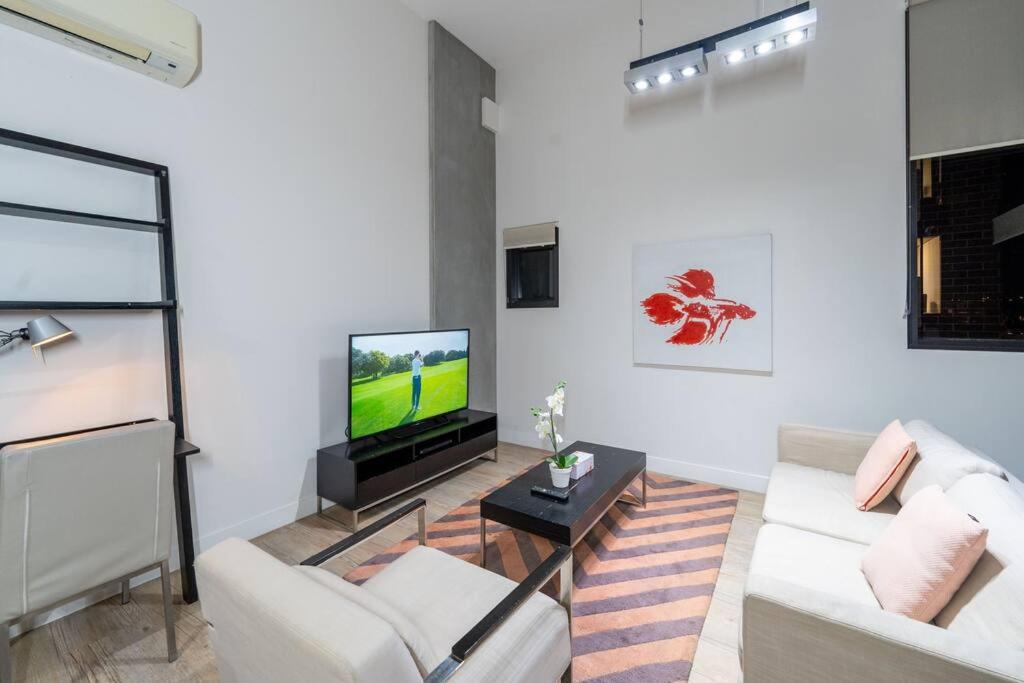 South Brisbane 2B2B Apt&Parking M6