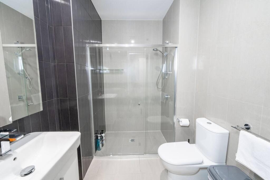 South Brisbane 2B2B Apt&Parking M6