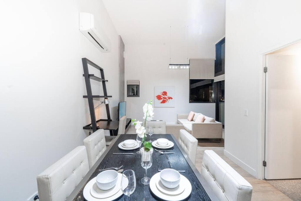 South Brisbane 2B2B Apt&Parking M6