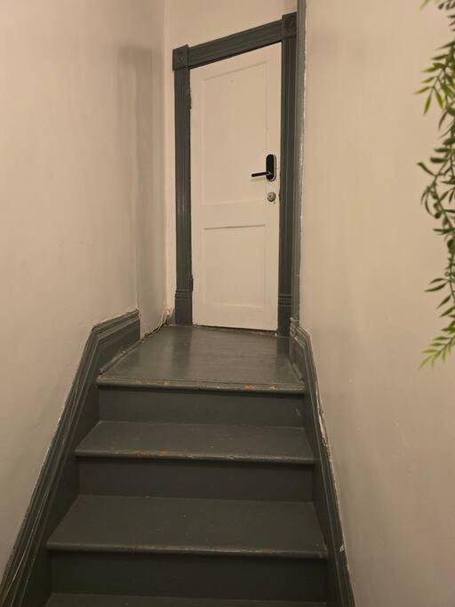 Spacious 2bdrm in Lima's Heart view 4