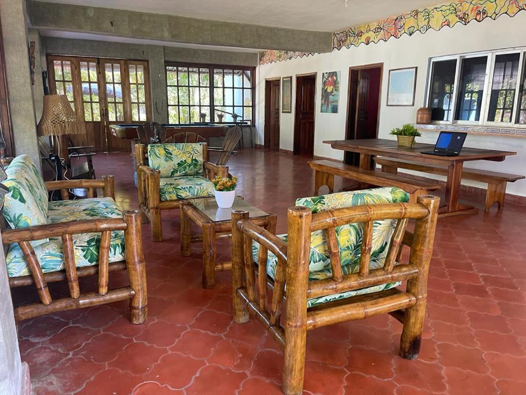 Casa Blue in Masca Omoa view 4