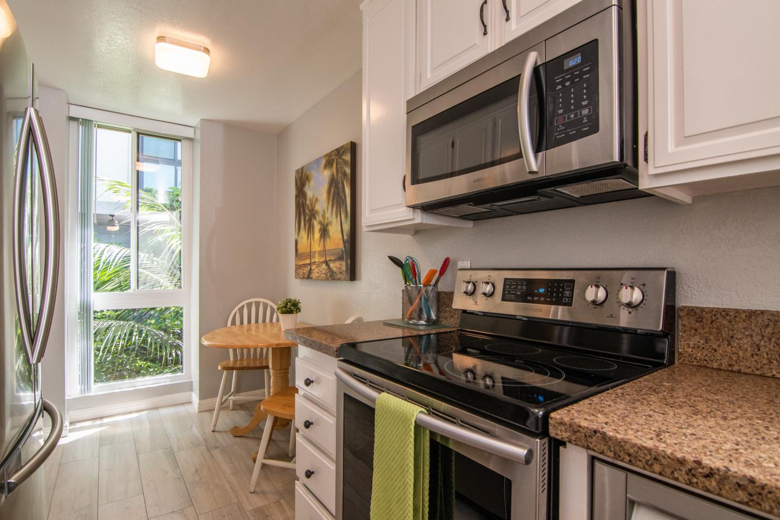 Family Fun Beach 2BR Condo w Ocean Views view 5