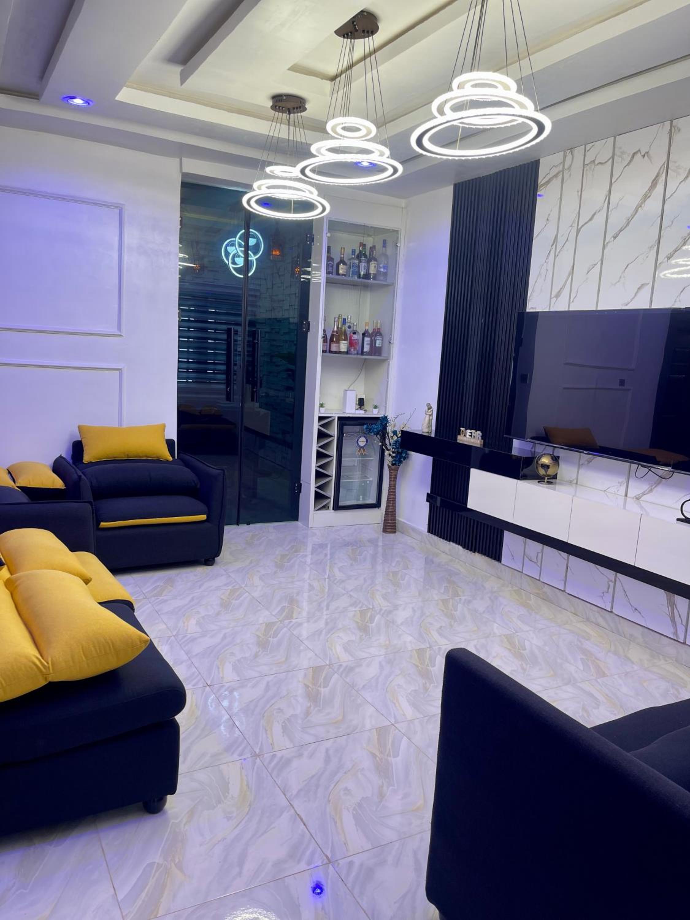 Apricot Apartment