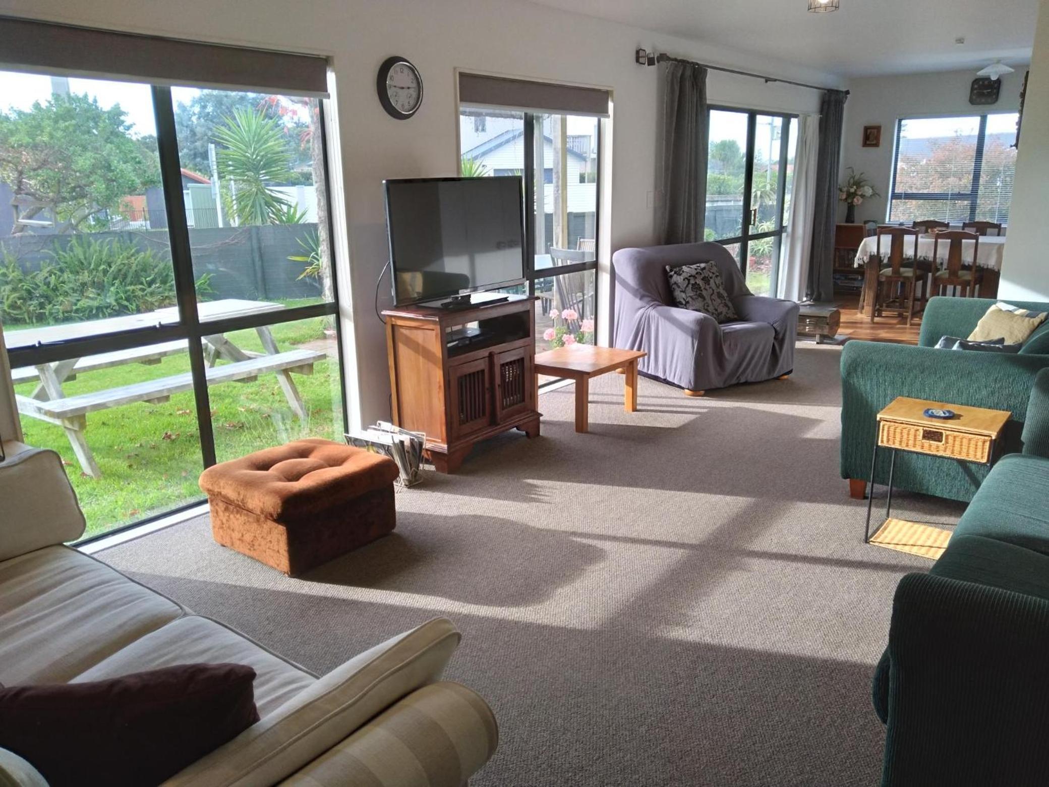 Arawai - Waimarama Holiday Home view 3