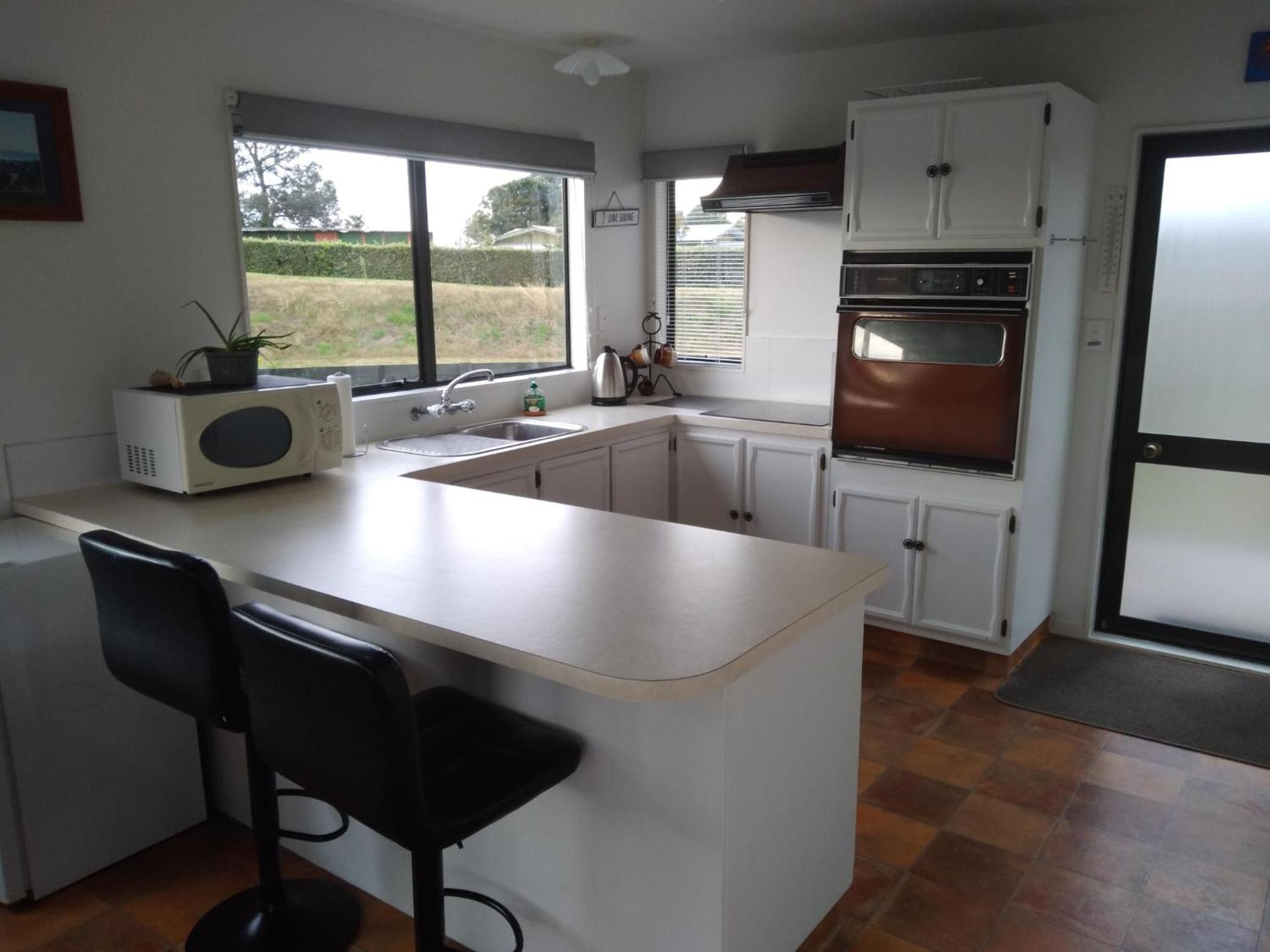 Arawai - Waimarama Holiday Home view 4
