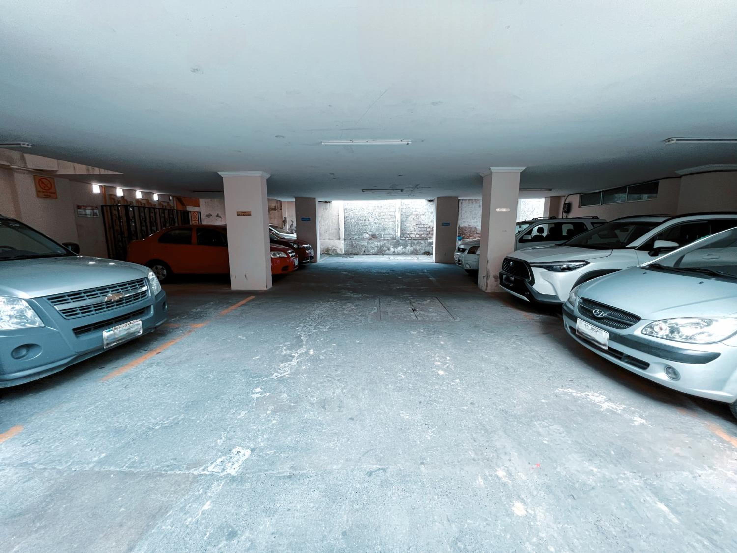 Departamento Casco Centrico con Garage