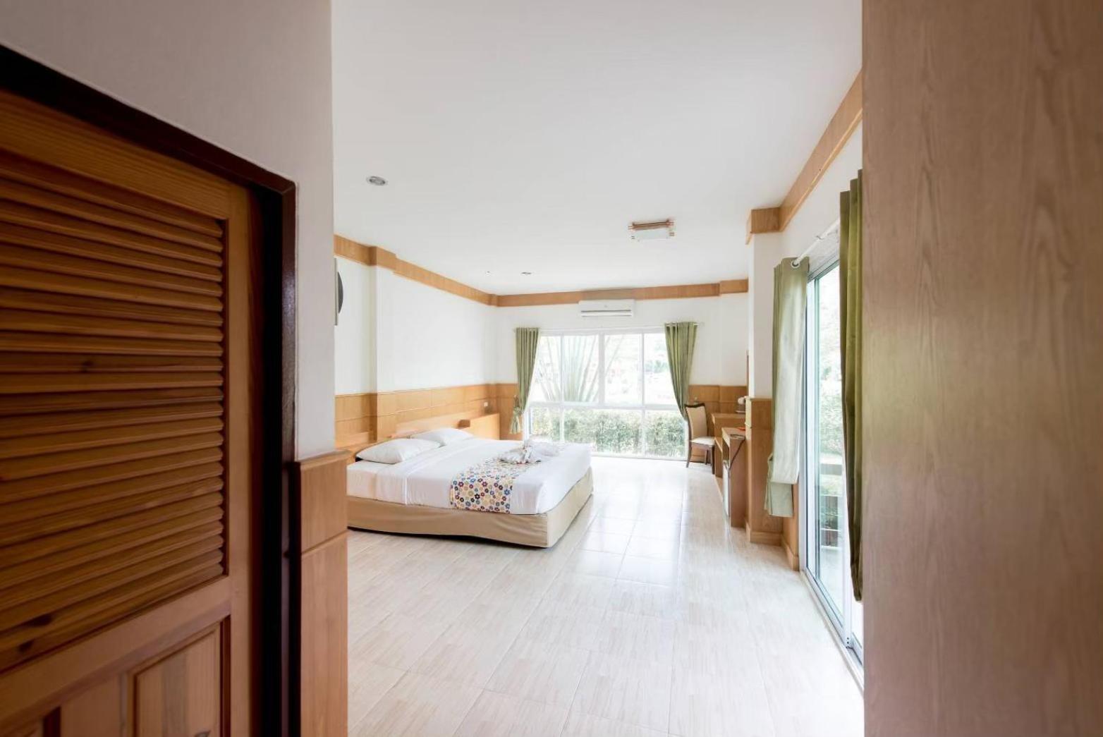 Wangyao Riverside Resort