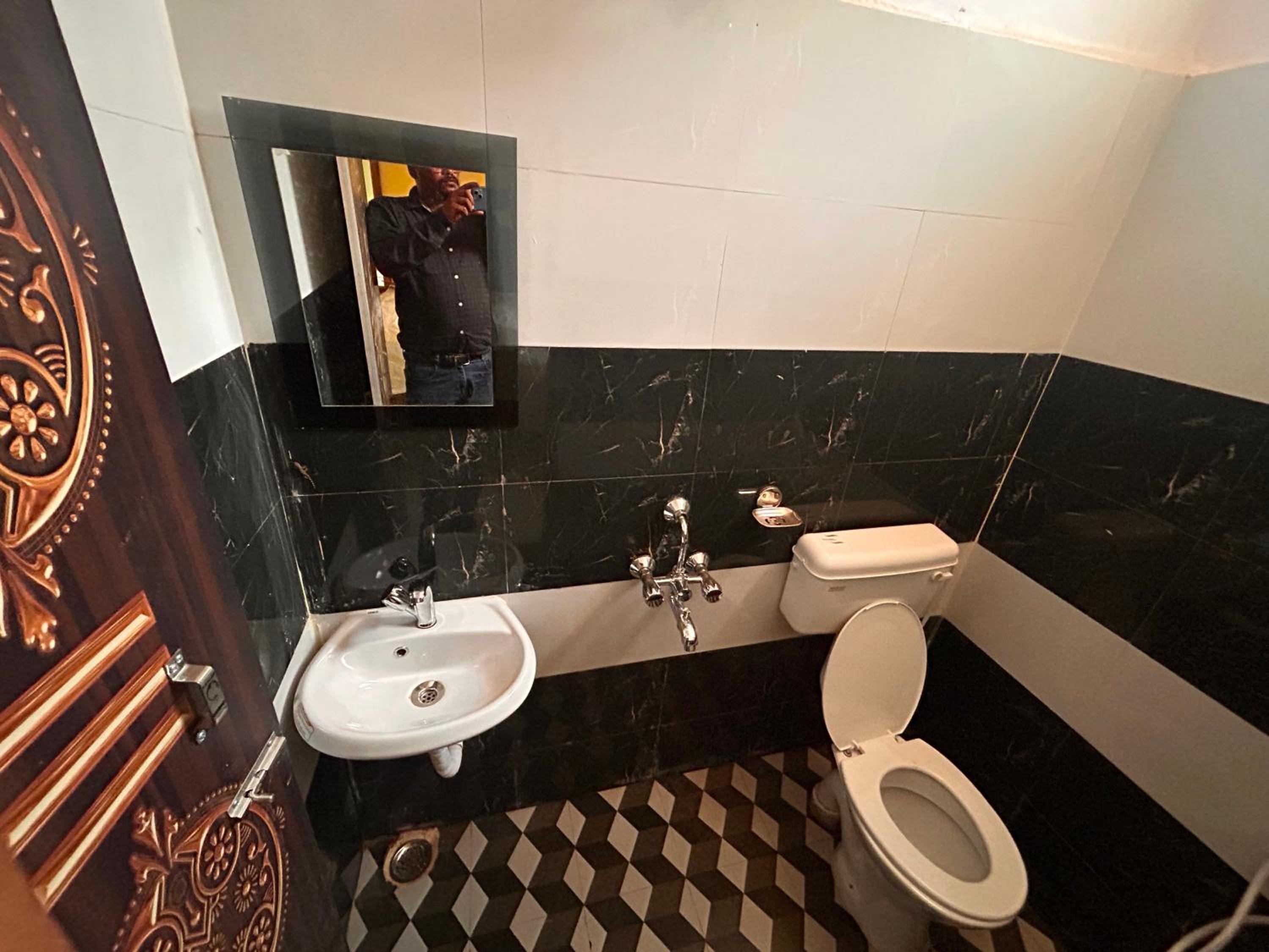 OYO Home OMM Guest house Homestay view 4