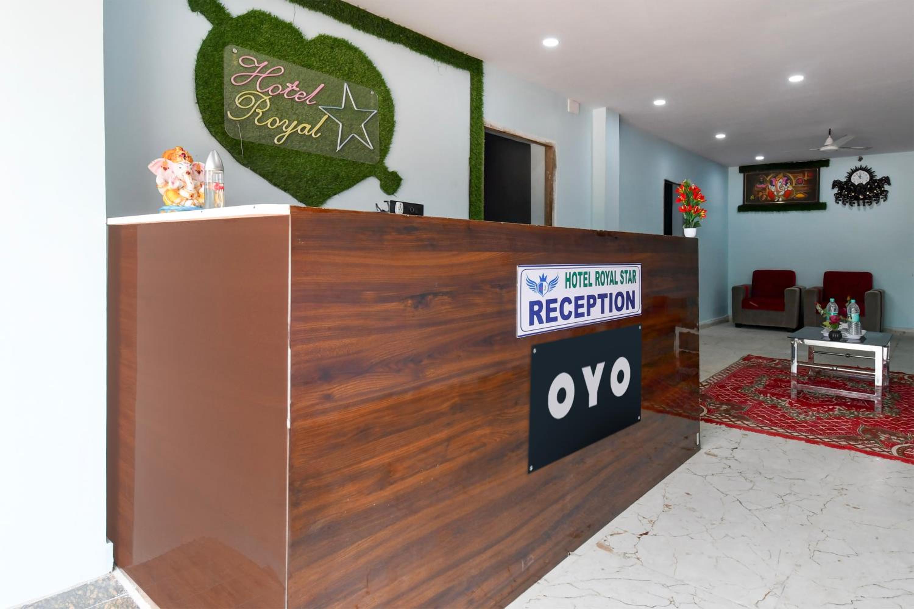 Hotel O Royal