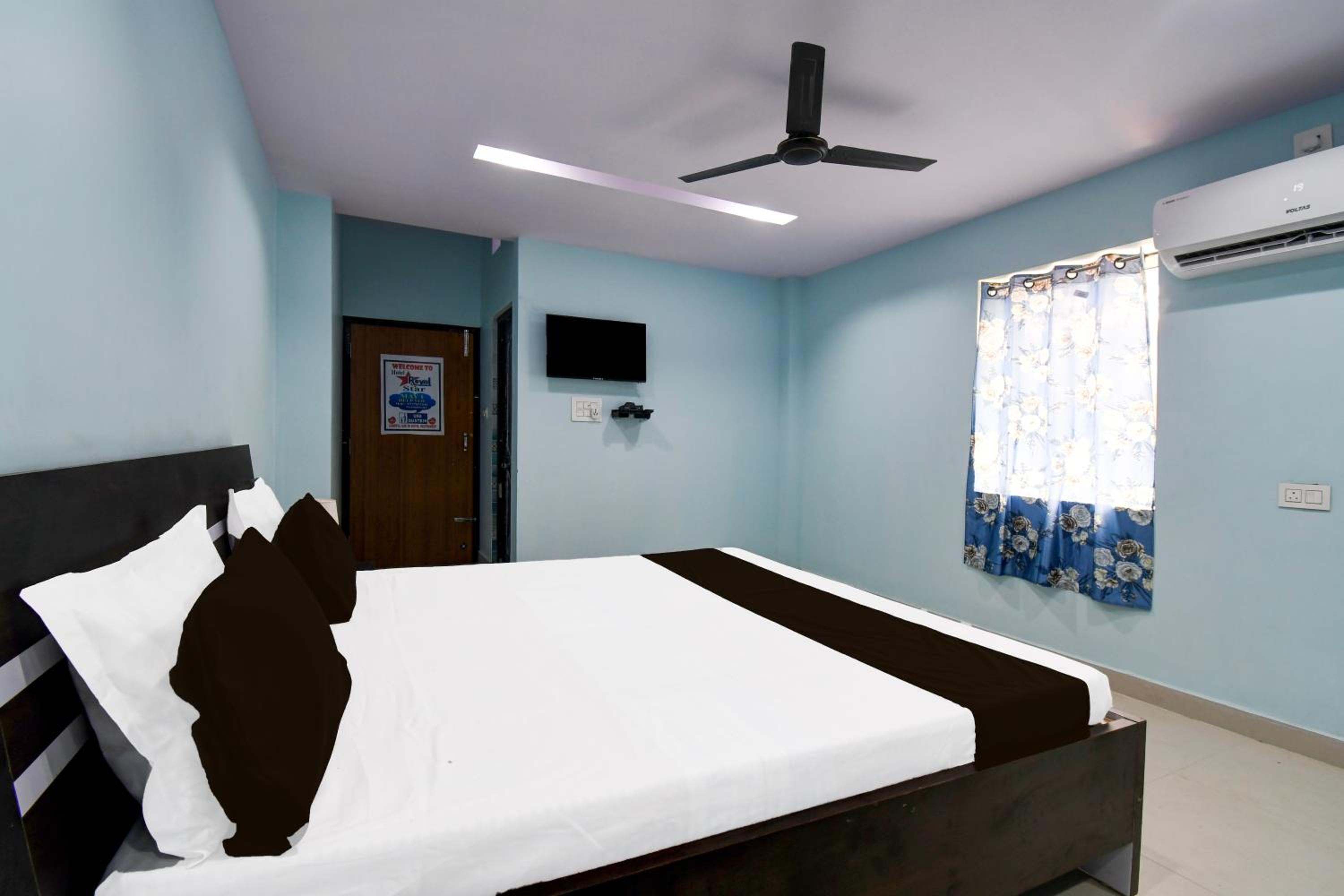 Hotel O Royal
