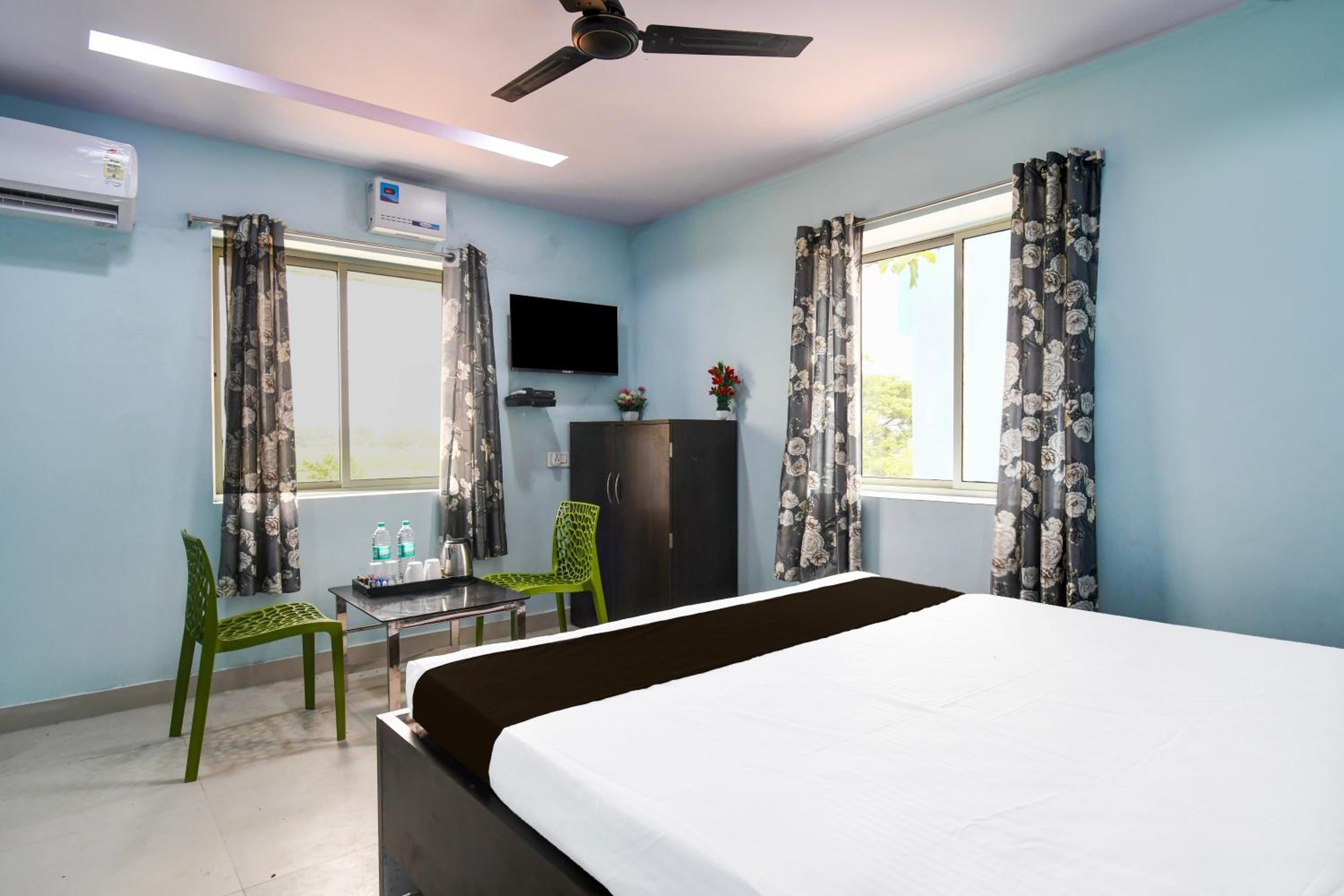Hotel O Royal