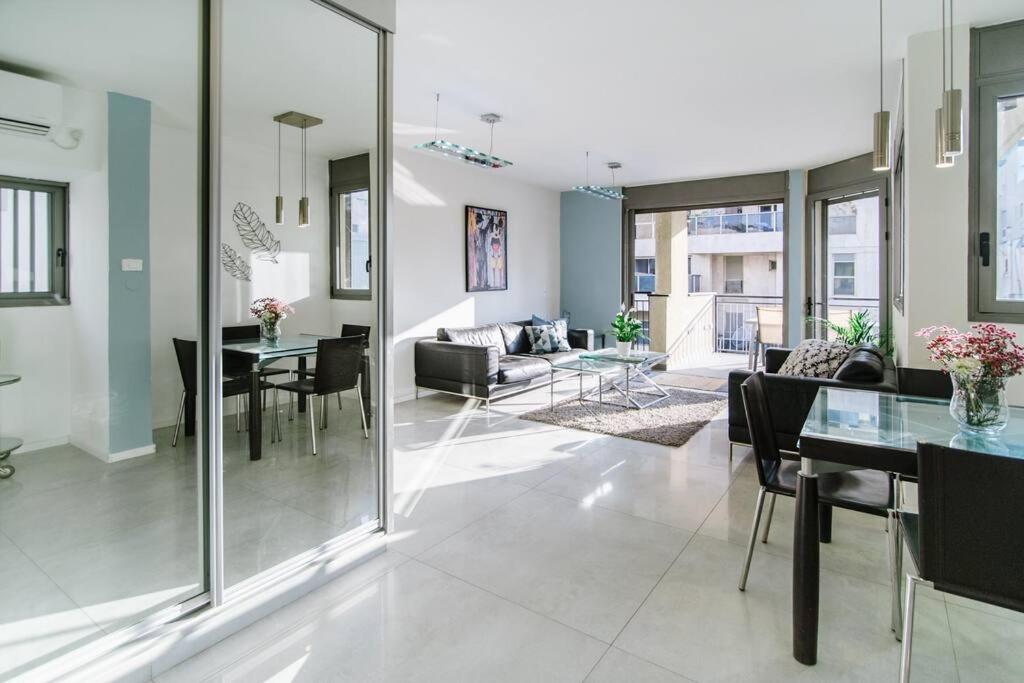 Super-Star 3BR Private Parking ! view 3