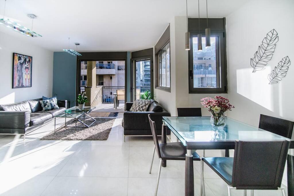 Super-Star 3BR Private Parking ! view 5