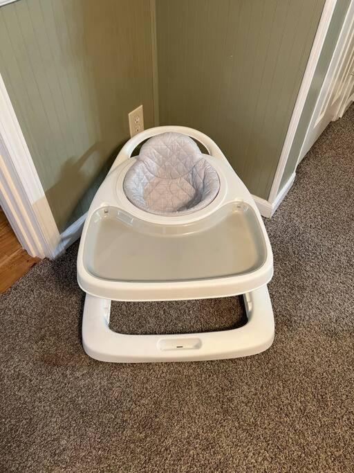 Miscellaneous Market Vacations - Louisiana Bundicks Lake House Country King Bed - Property Image 3