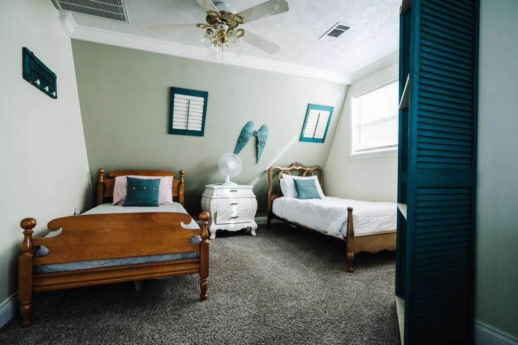 Louisiana Bundicks Lake House Country King Bed - Property Image 15