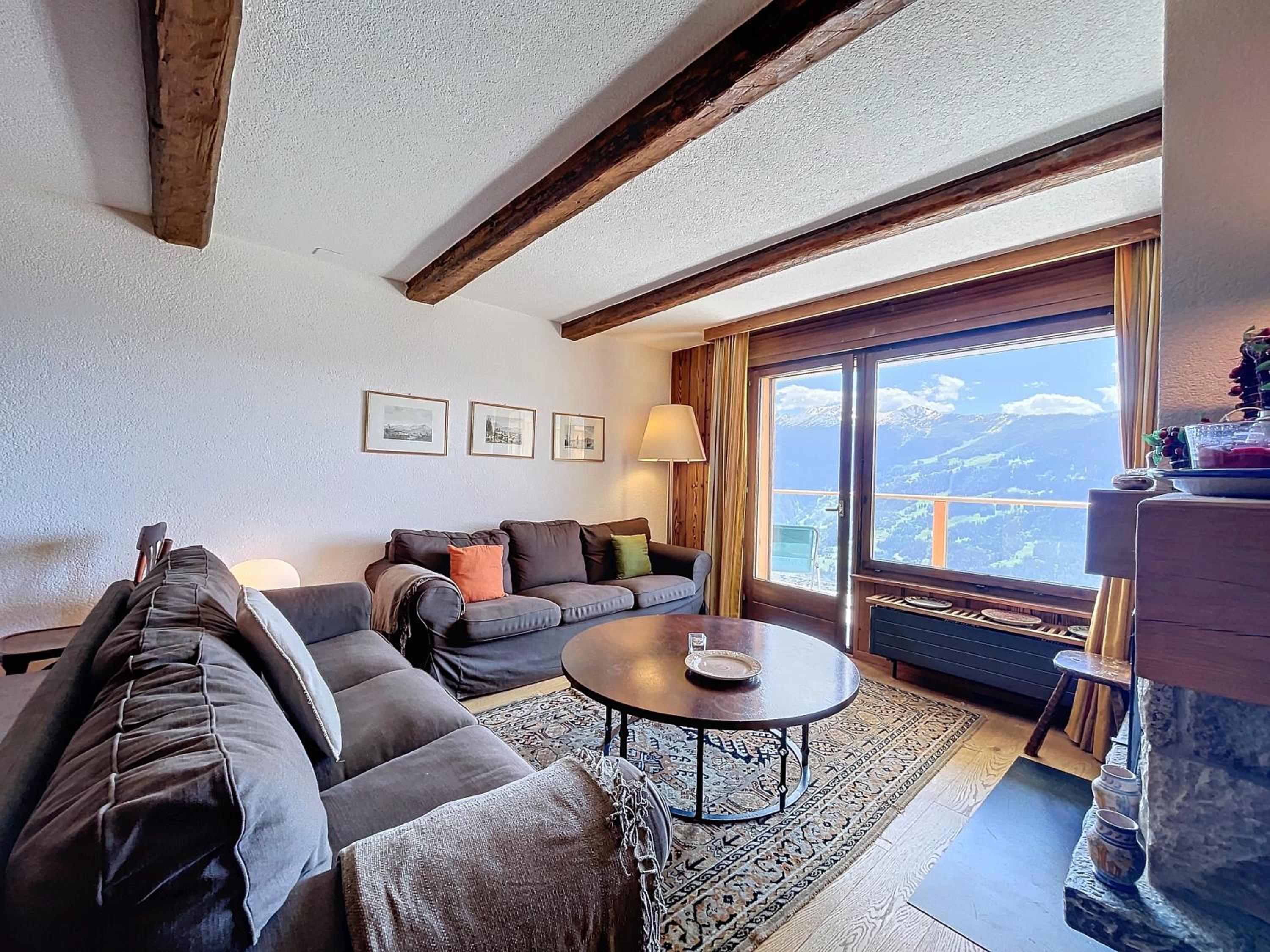 Apartment Royal 6 view 5