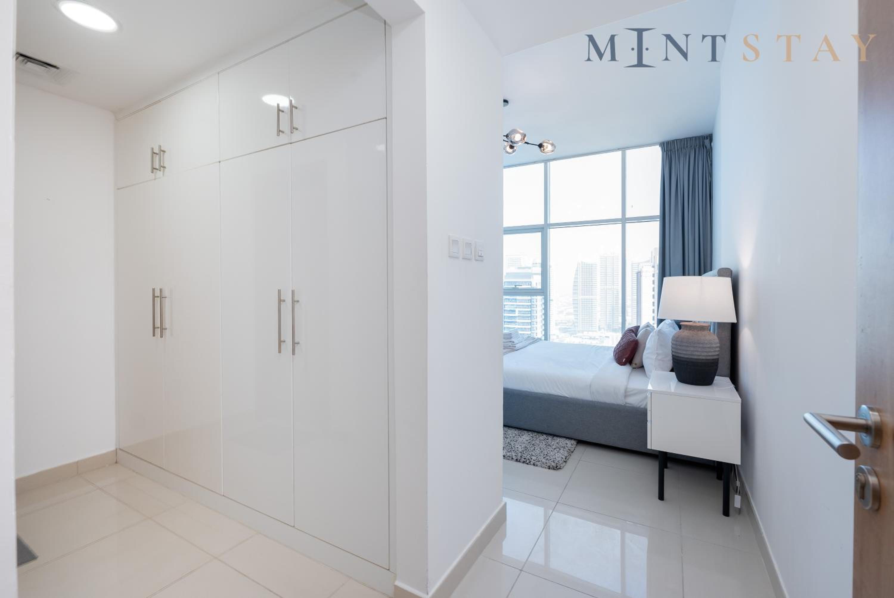 Continental Tower, Dubai Marina - Mint Stay