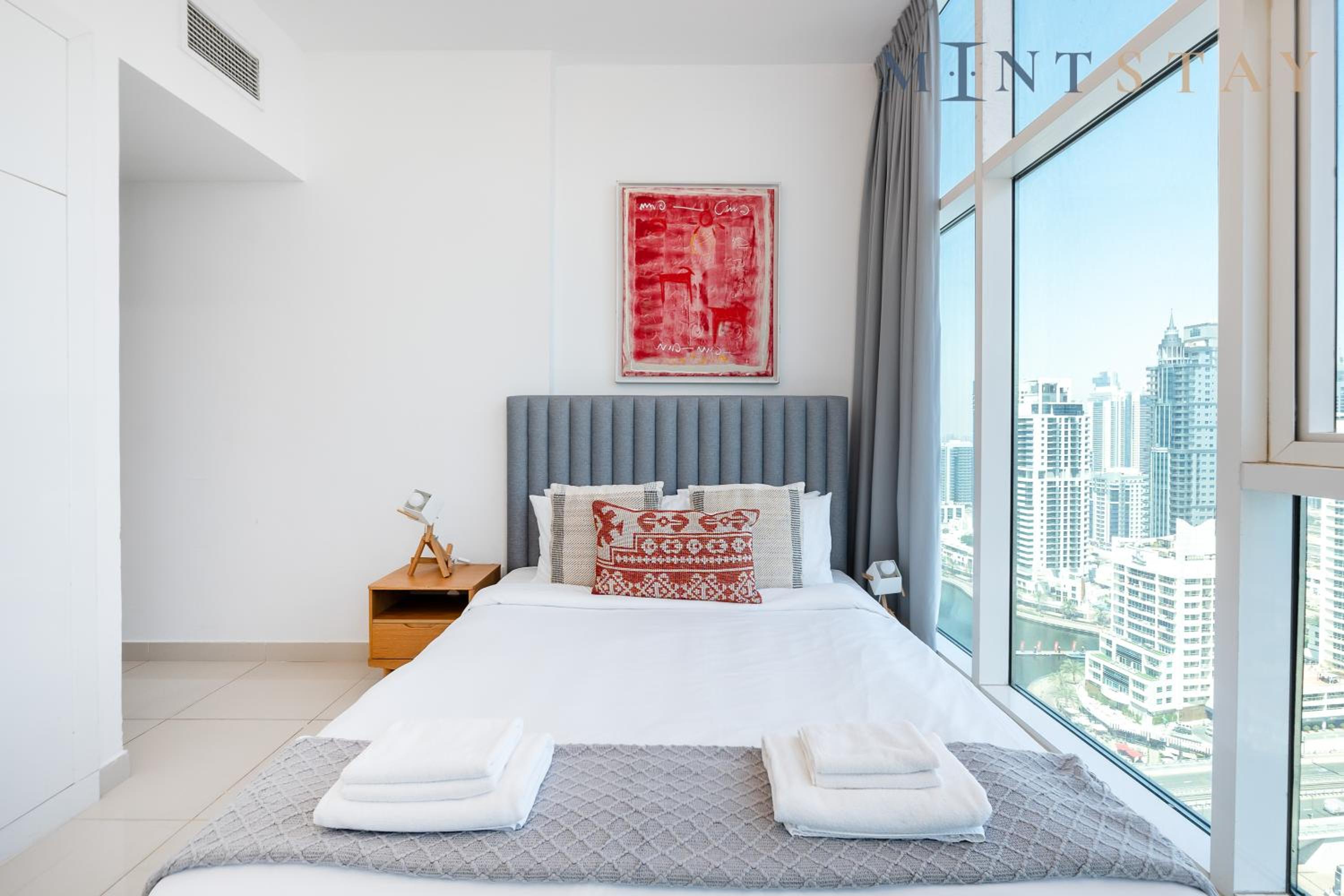 Continental Tower, Dubai Marina - Mint Stay