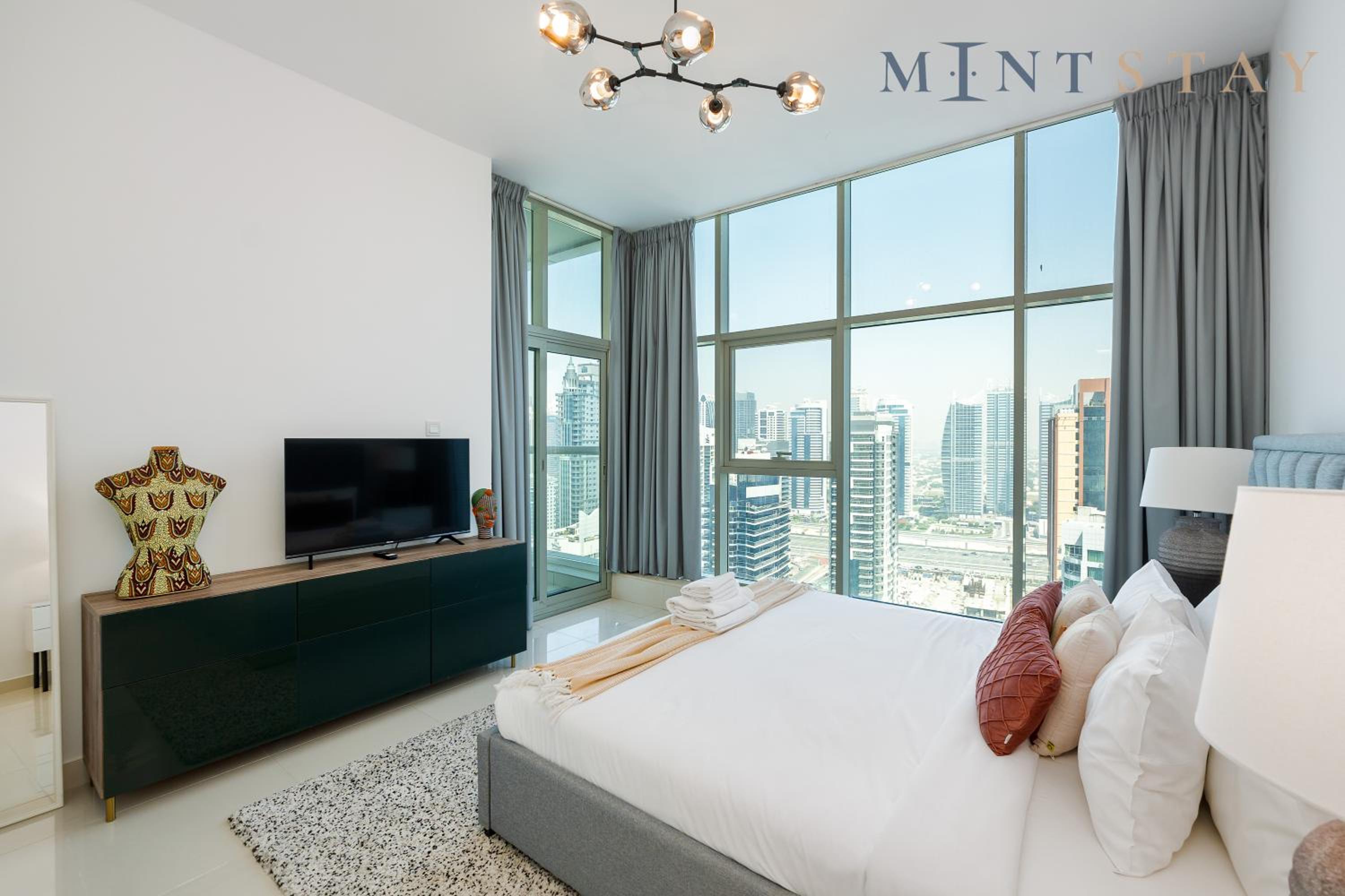 Continental Tower, Dubai Marina - Mint Stay