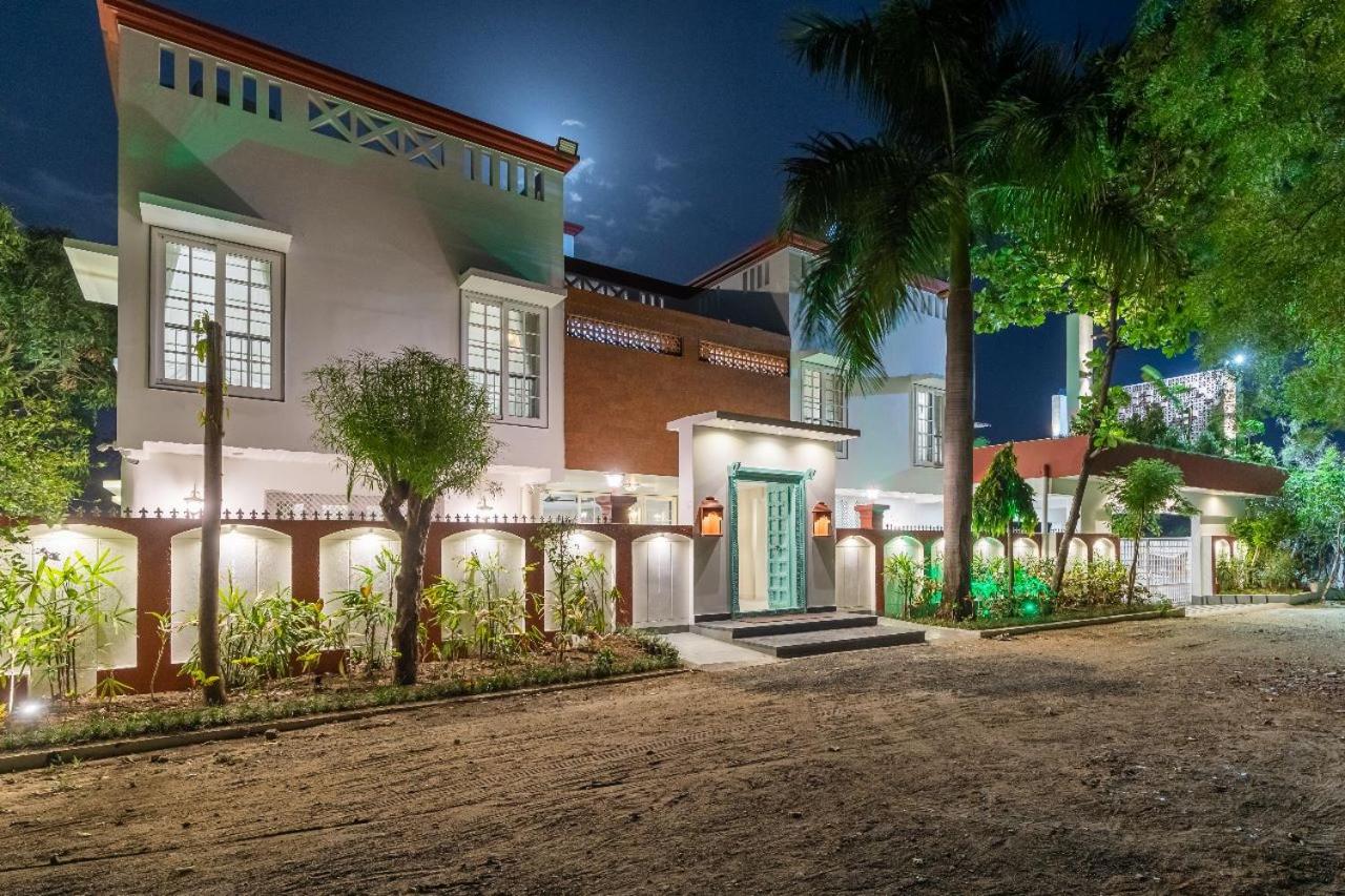 Magnolia House