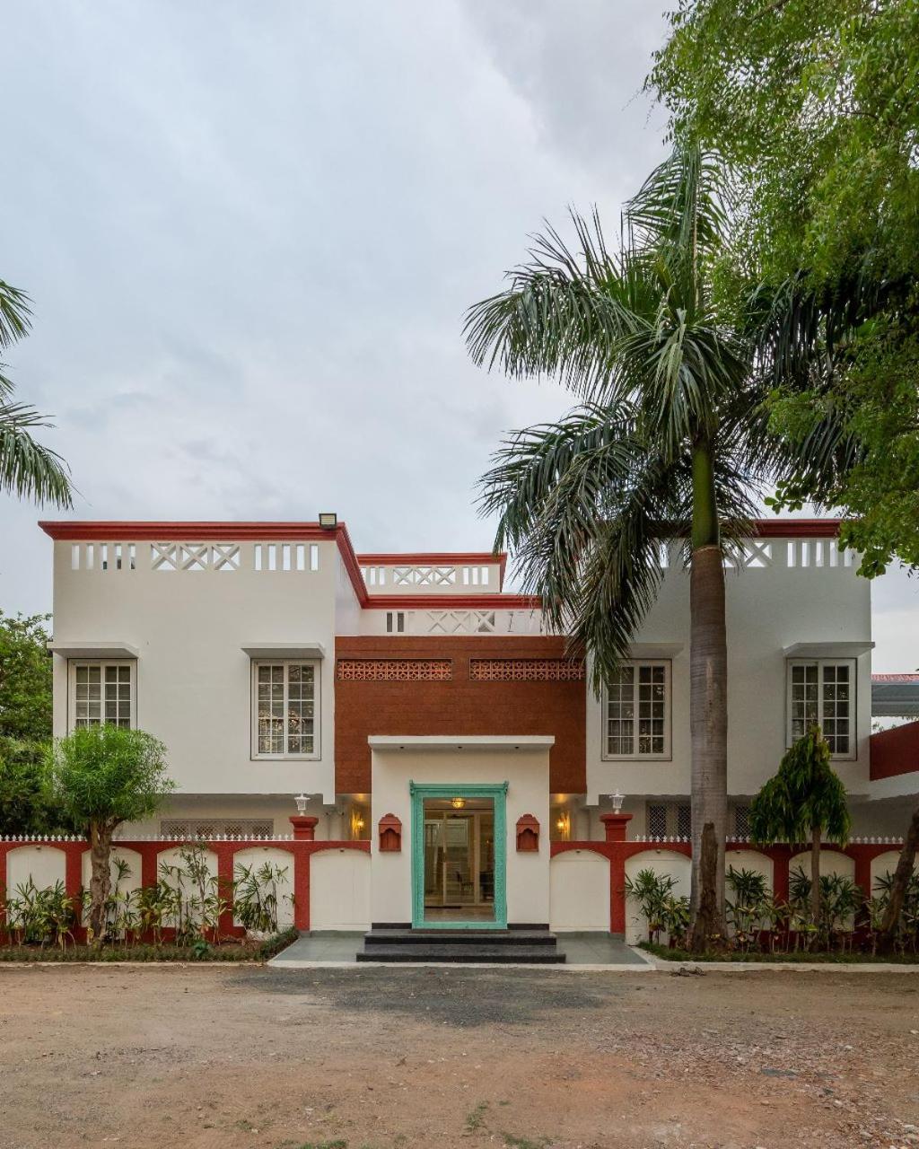Magnolia House