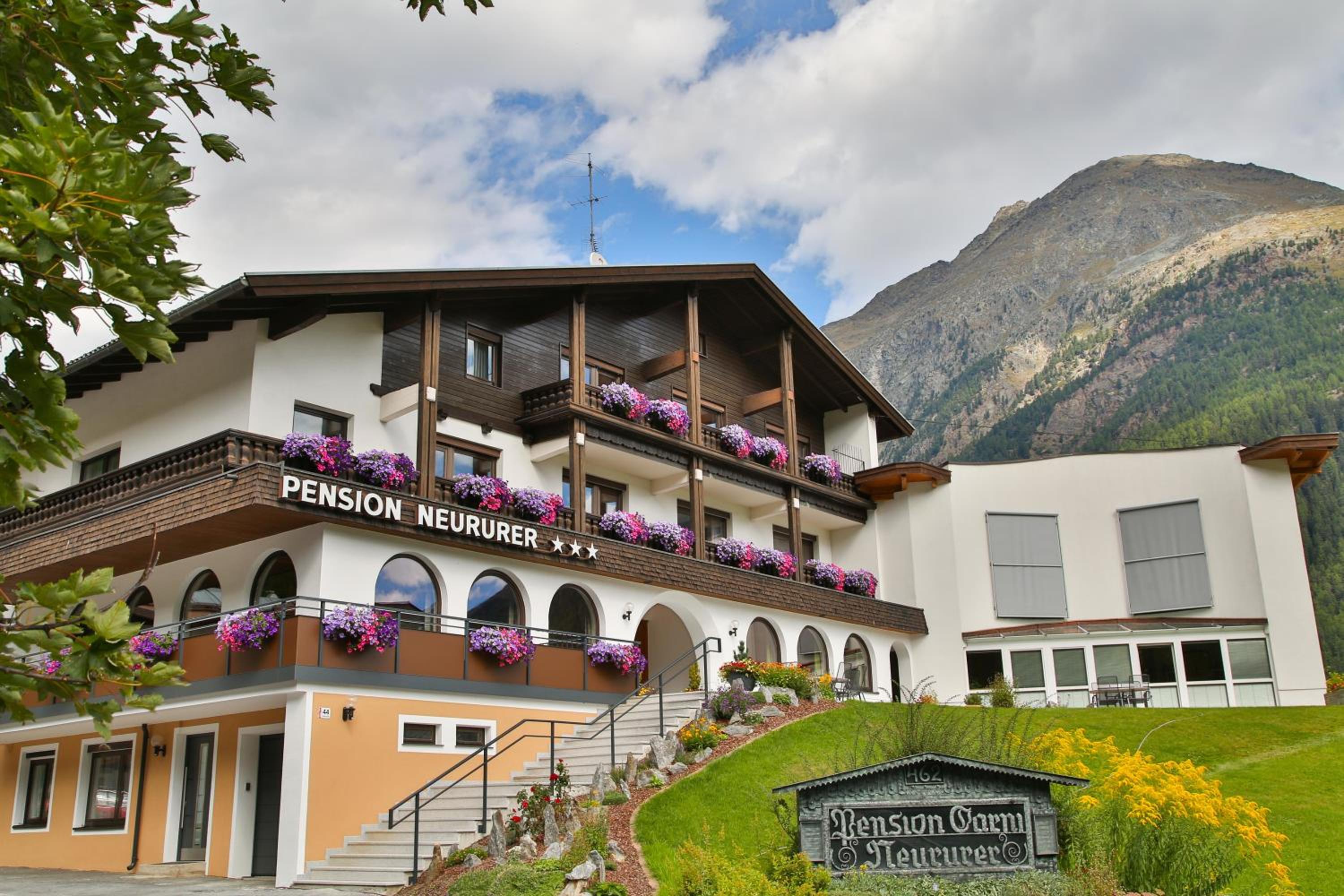 Hotel Pension Neururer - Image 1