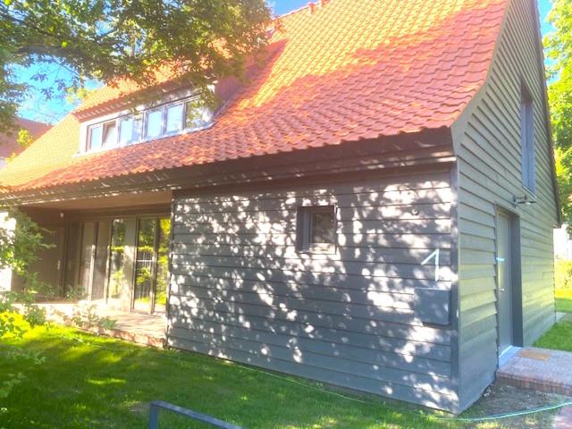 Helles Ferienhaus am Zenssee