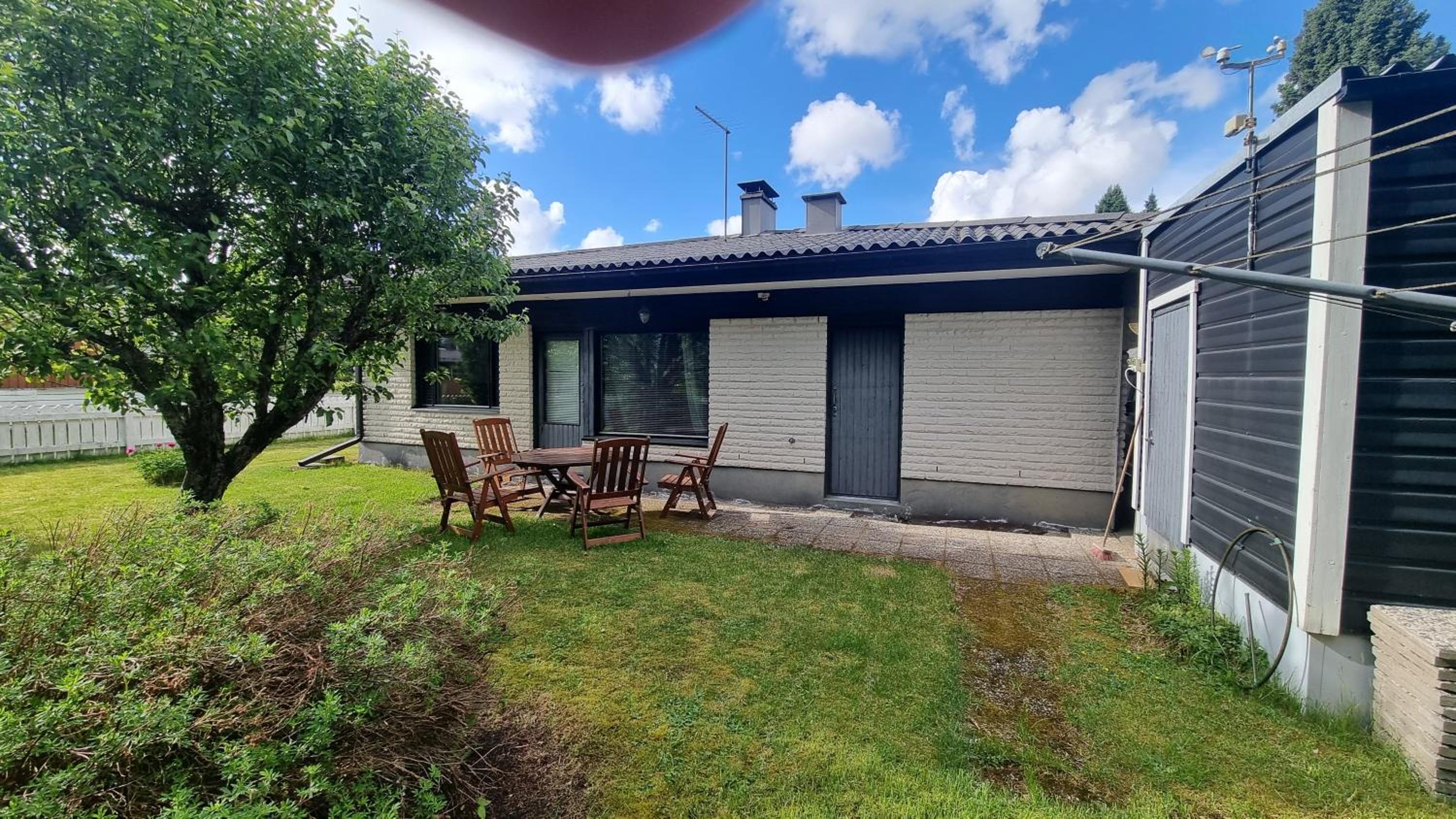 3 bedrooms, sauna and kitchen All house view 5