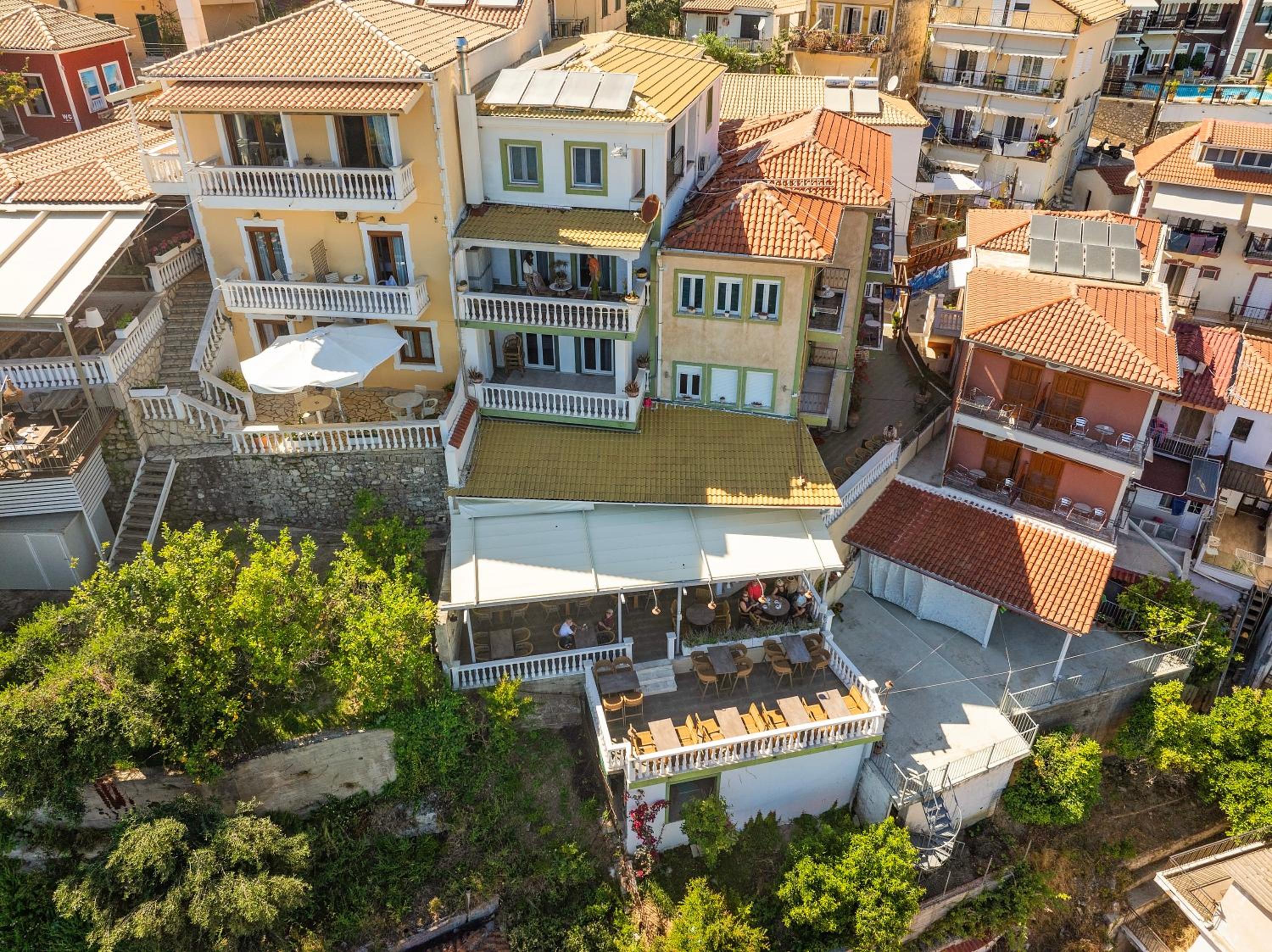 Hotel Avra - Image 1