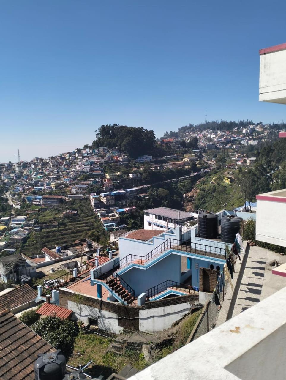 FLGHR Raja Home Stay view 4