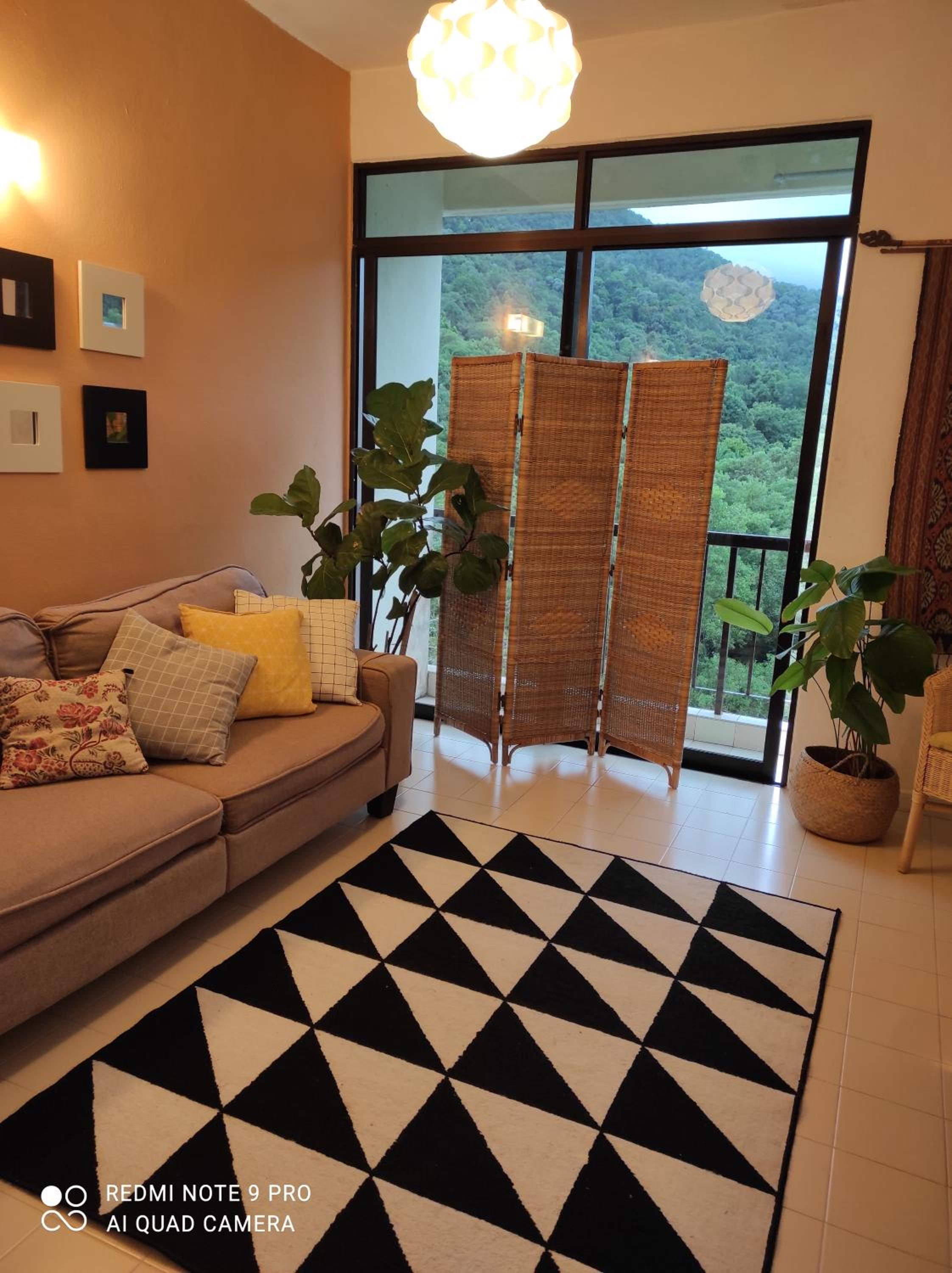 Cozy & Comfy 3 rooms apartment near beach photo 1