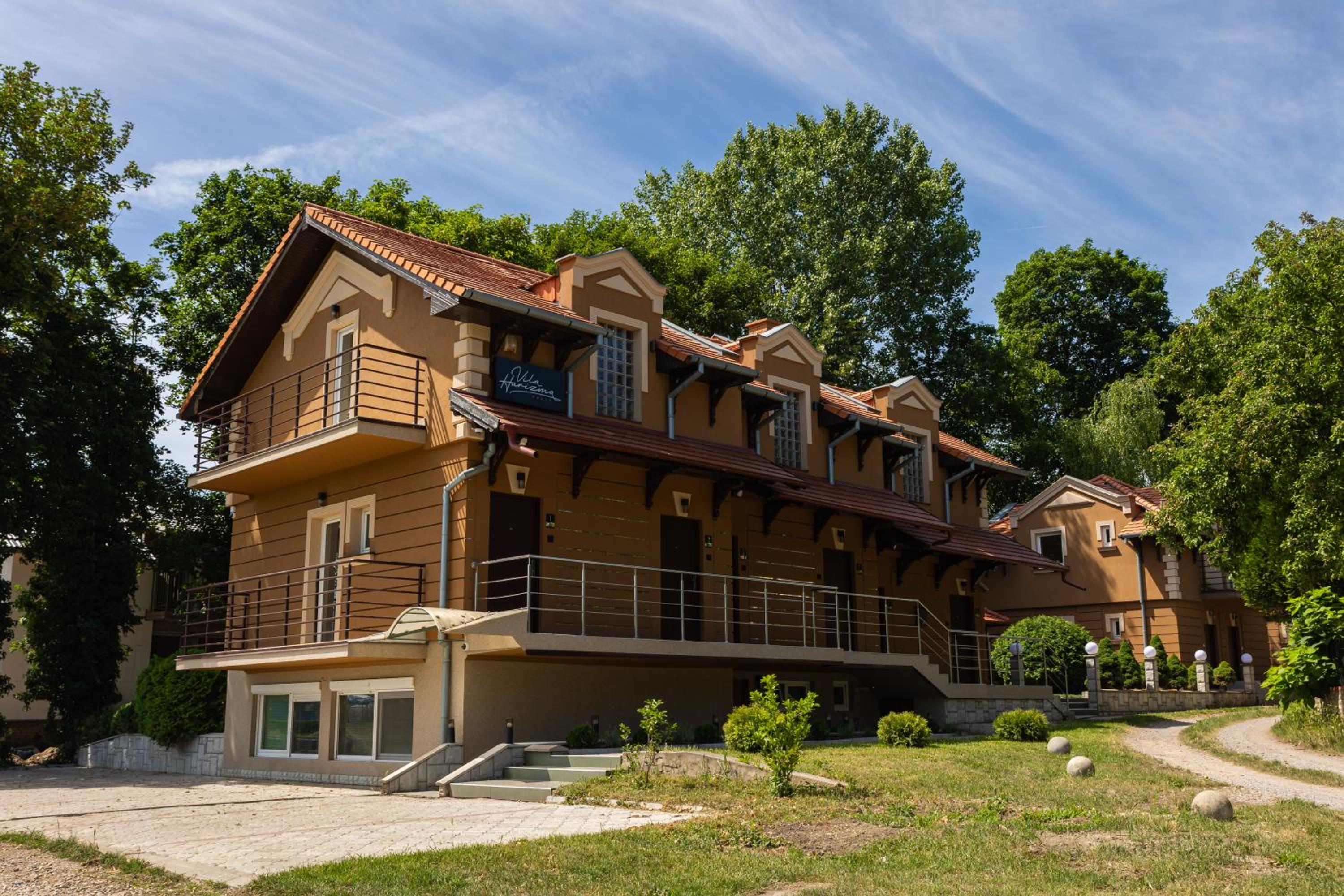 vila Harizma view 2