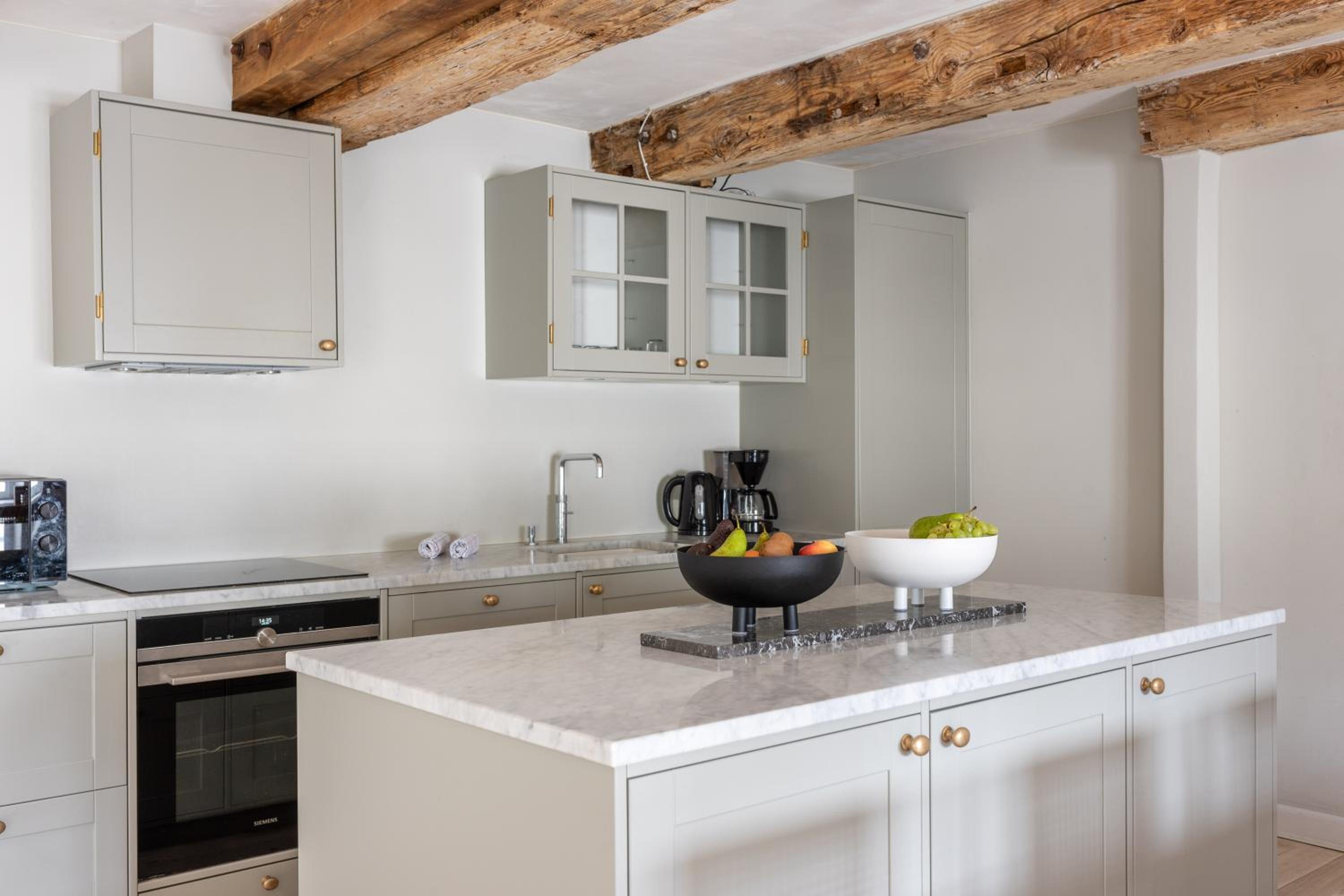 City Apartment With Exposed Ceiling Beams