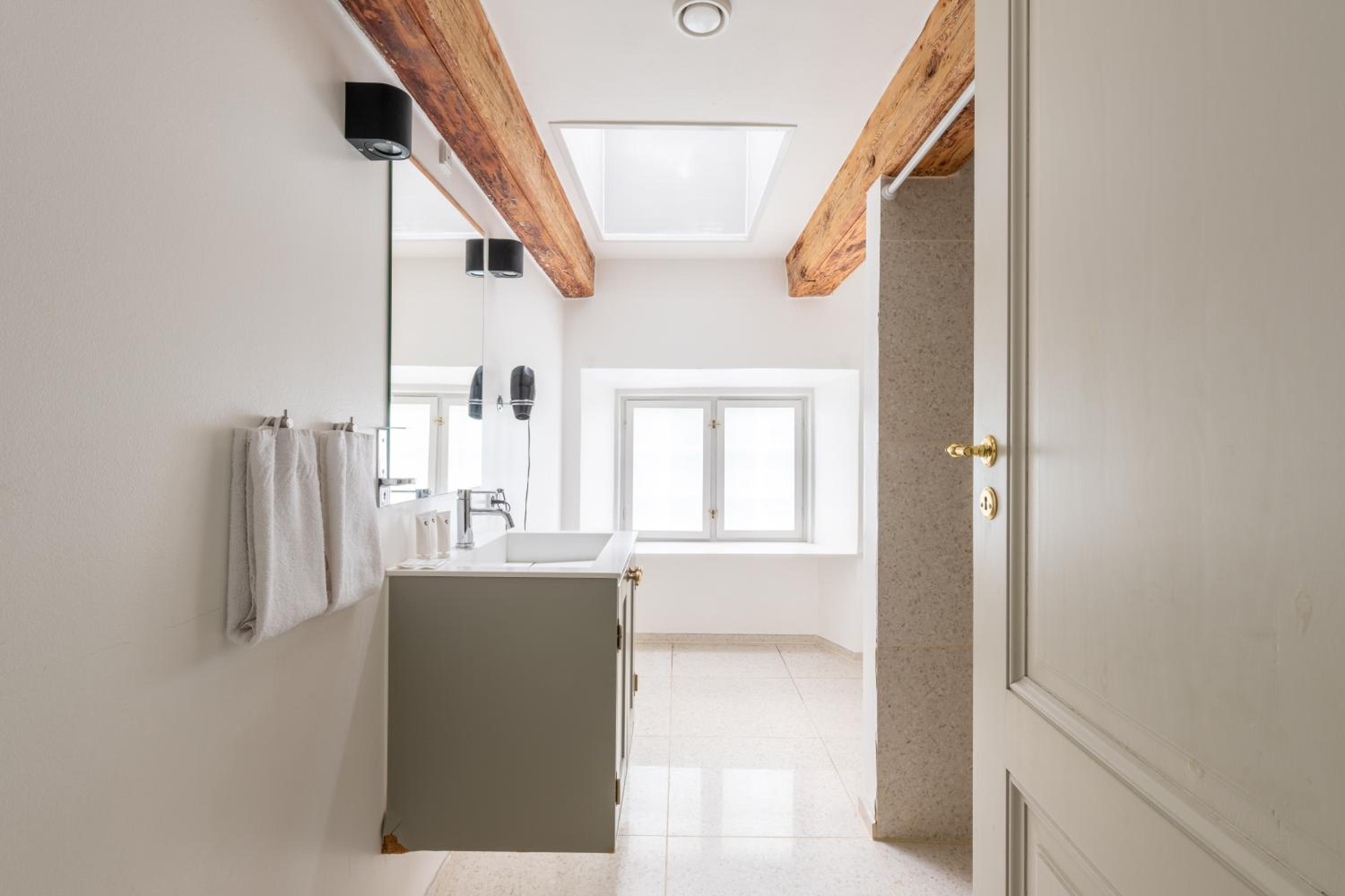 City Apartment With Exposed Ceiling Beams