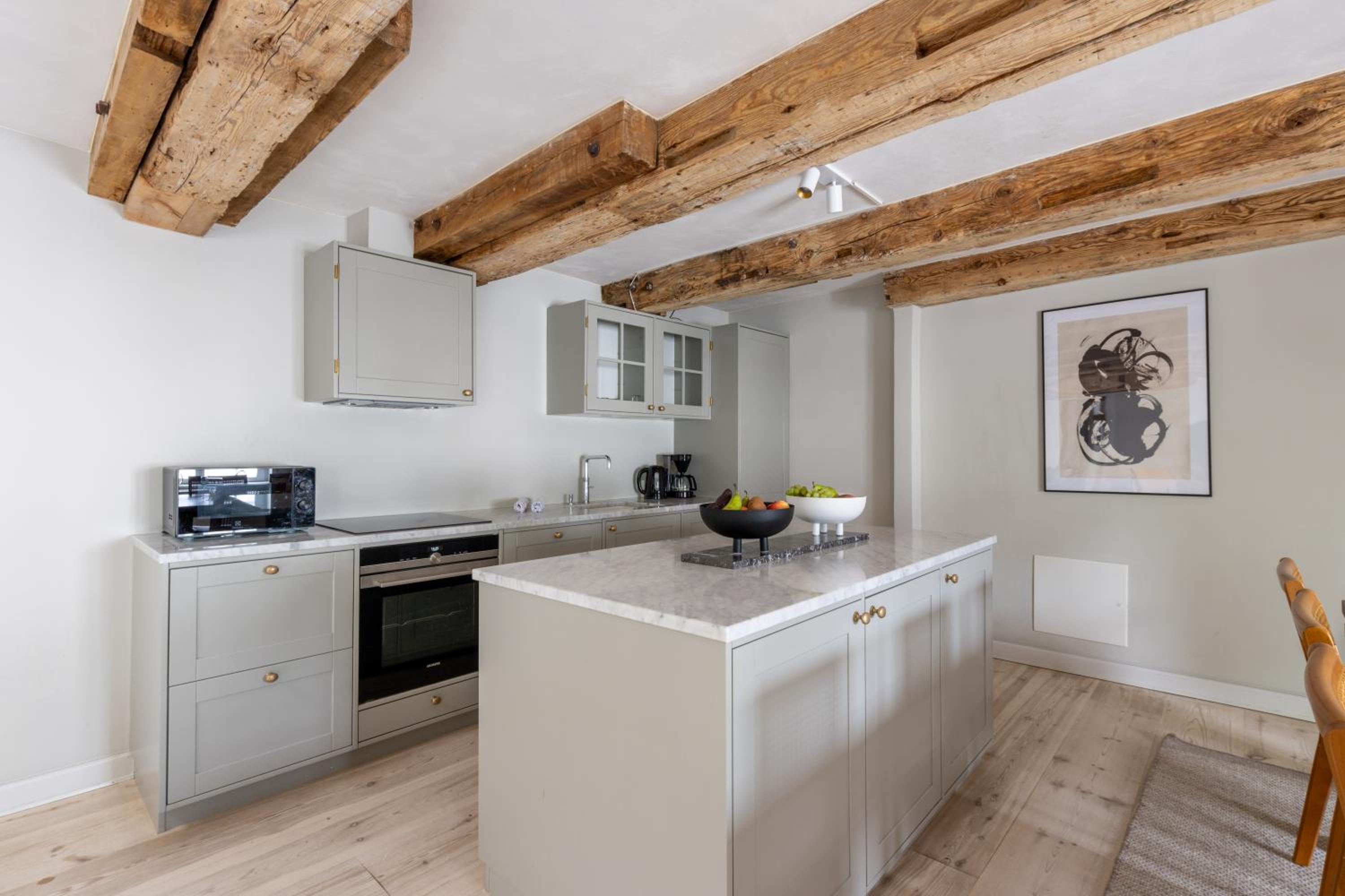City Apartment With Exposed Ceiling Beams