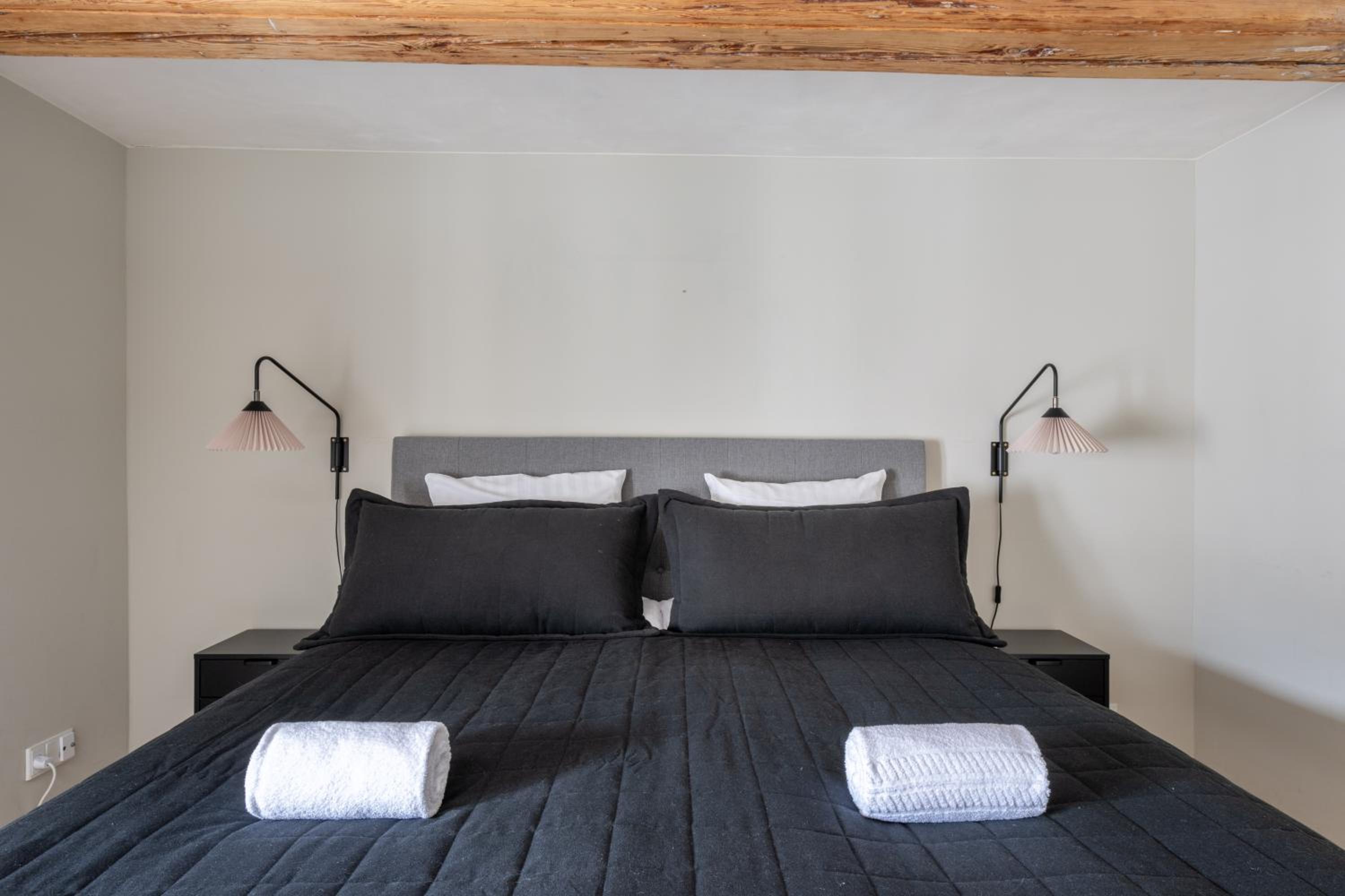 City Apartment With Exposed Ceiling Beams
