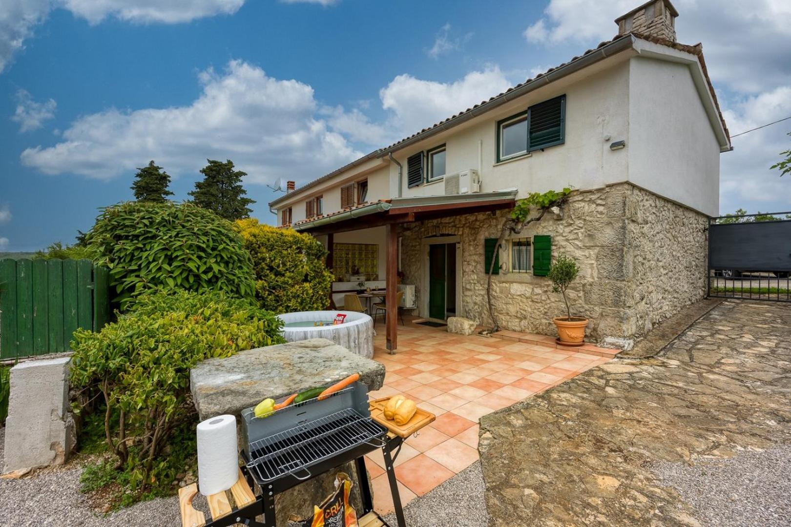 Oasis Holiday House view 3