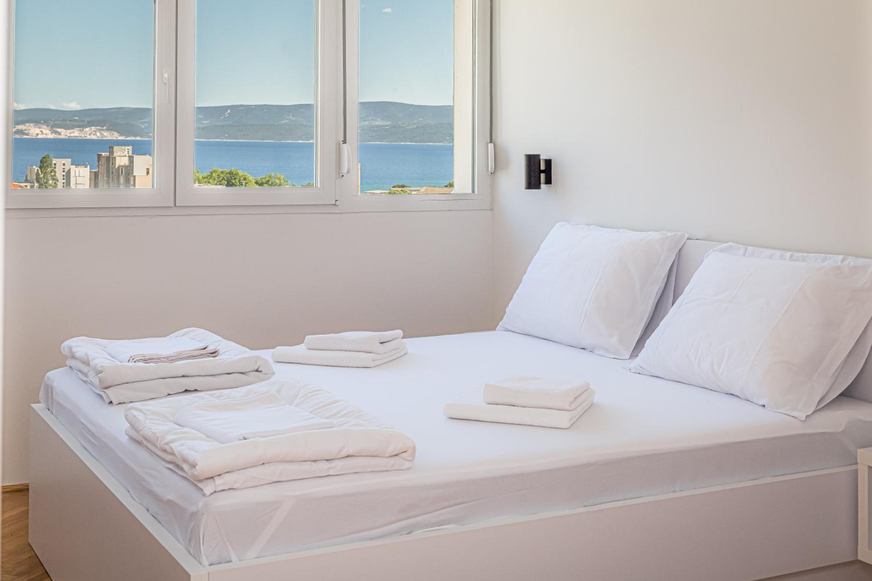 Skyline Suite view 3